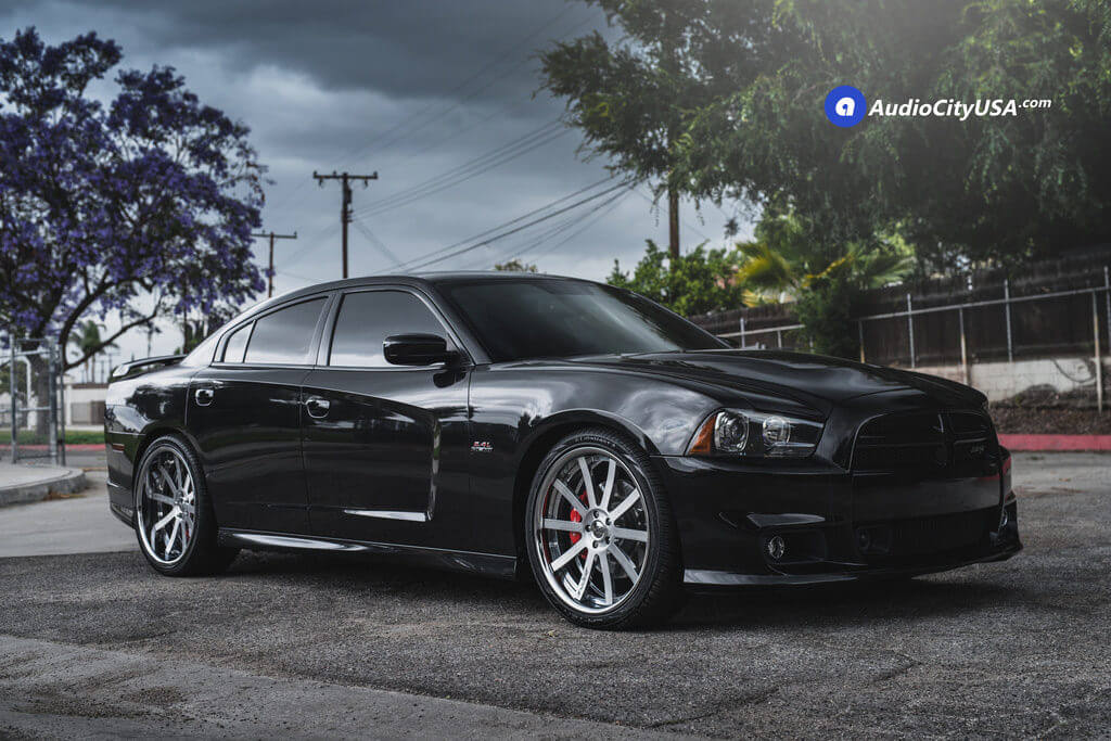 1_2013_Dodge_Charger_srt-8_22_Donz_Forged_Wheels_Siegel_Brush_Face_Polish