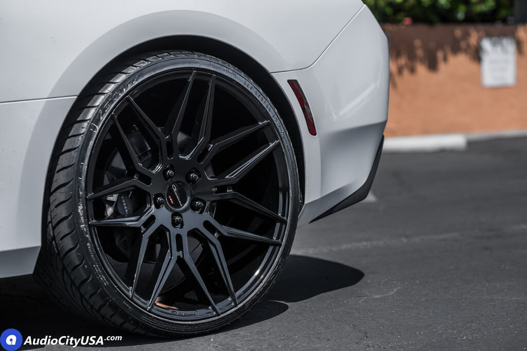 22" Staggered Giovanna Wheels Bogota Black Rims