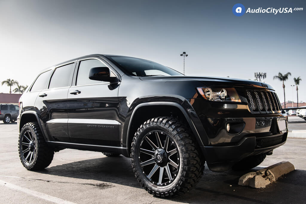 Jeep Grand Cherokee 20 inch Wheels & Tires