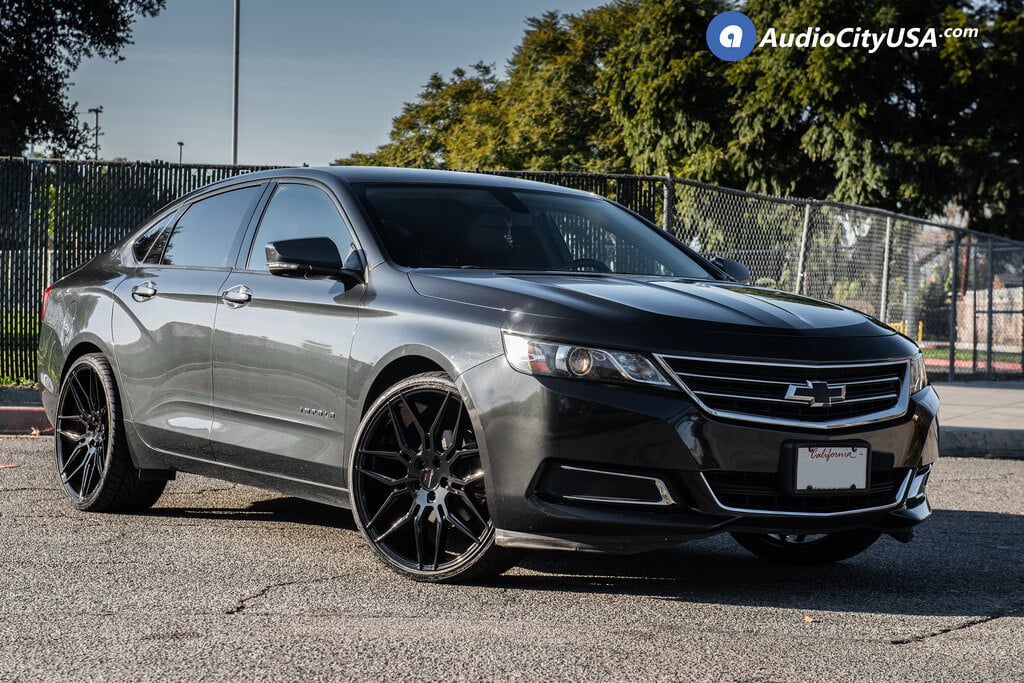 22″ Staggered Giovanna Wheels with Bogota Black Rims