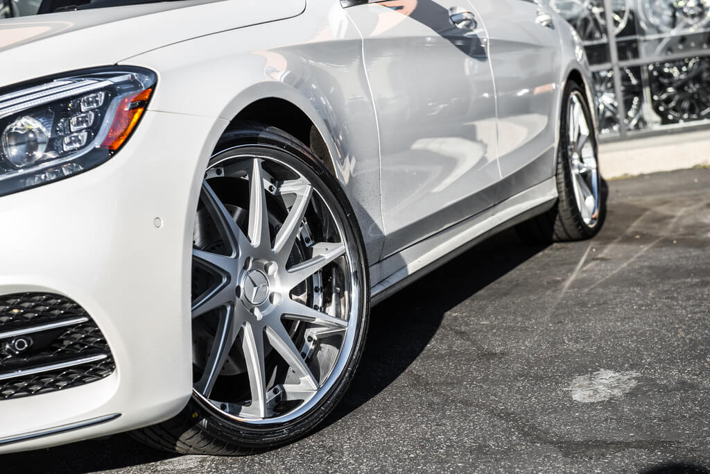 22 Quot Staggered Azad Wheels Az23 Silver Machined With Chrome