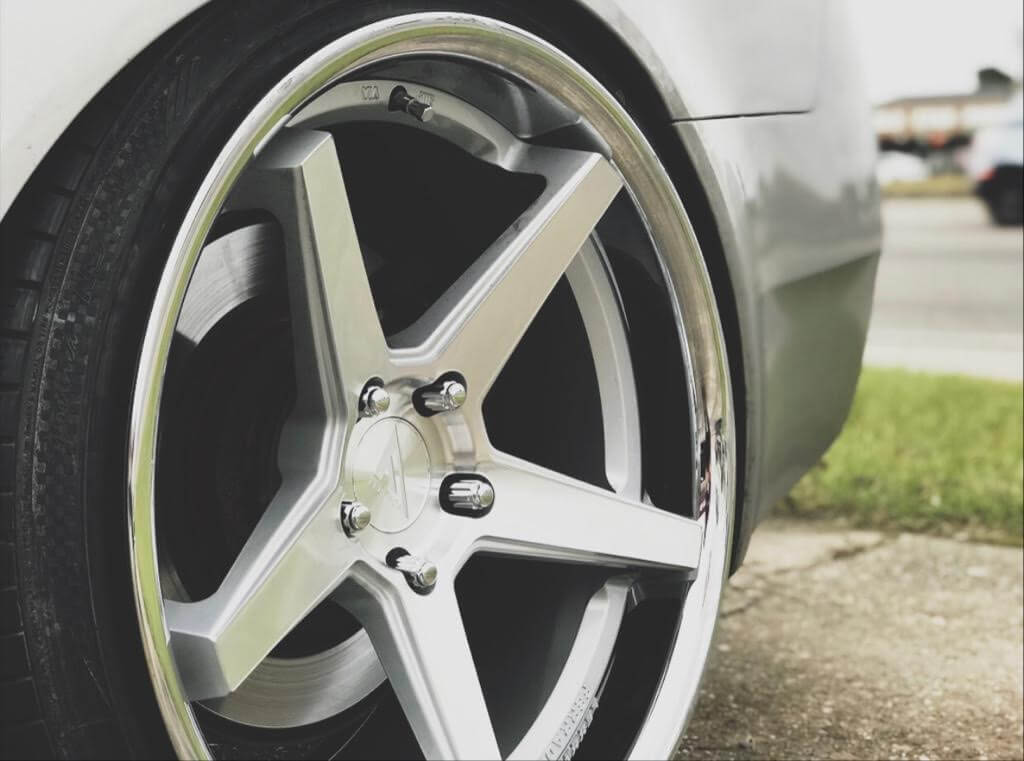 20" Ferrada Wheels FR3 Silver Machined with Chrome Lip Rims for Acura TL