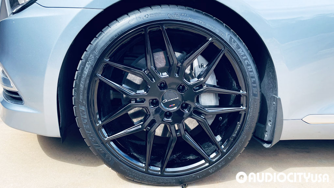 2015 Hyundai Genesis on 20