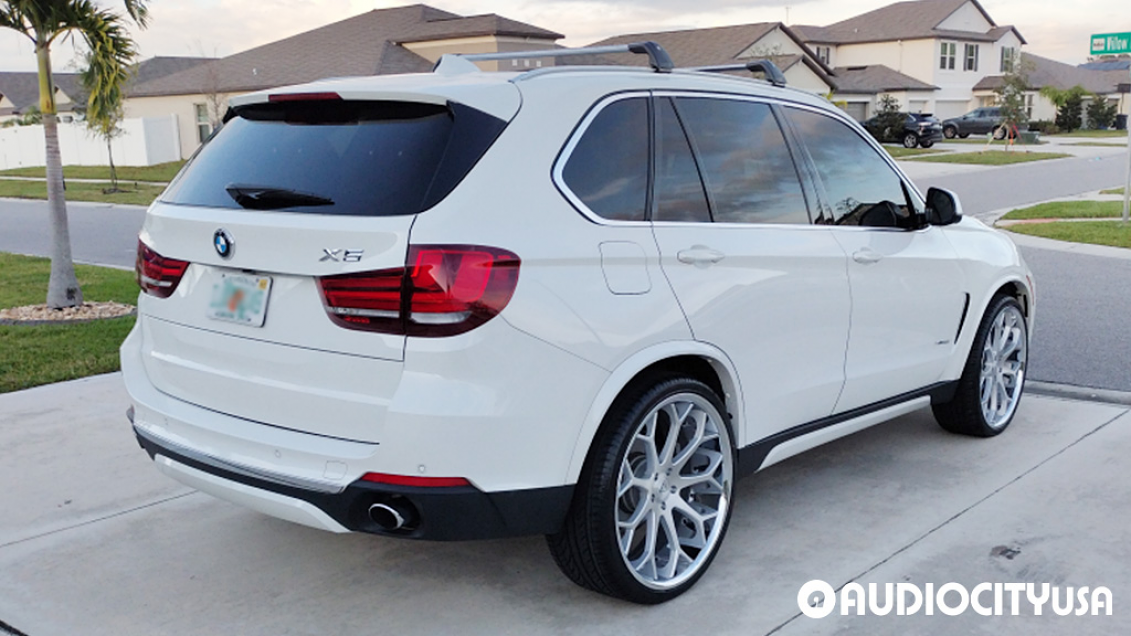 2015 BMW X5 on 24