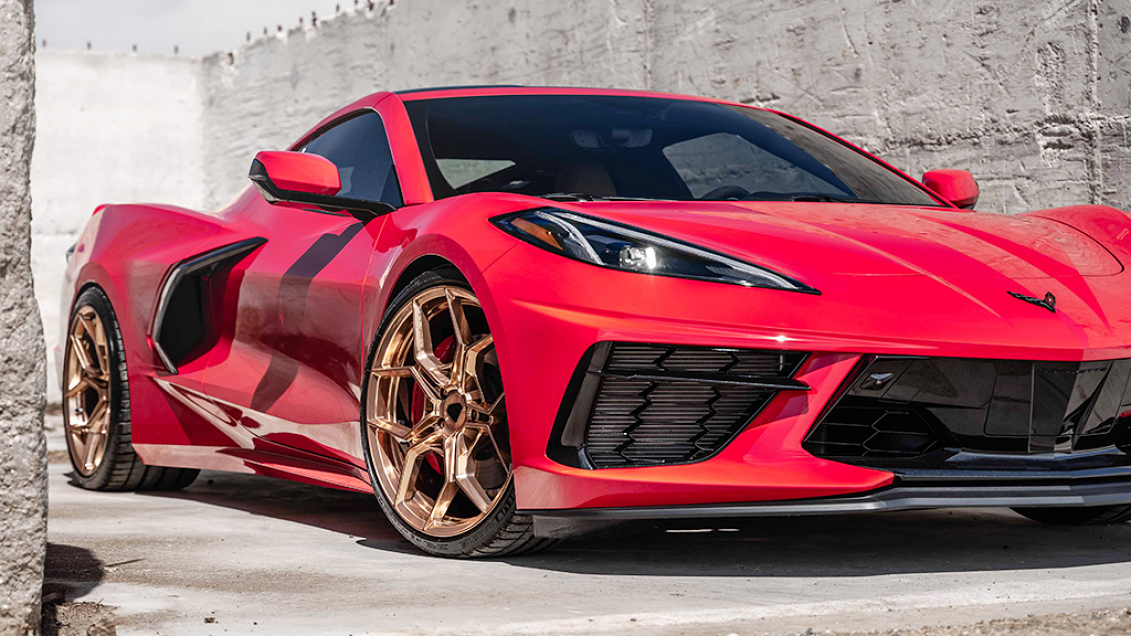 2020 Chevrolet Corvette on 20