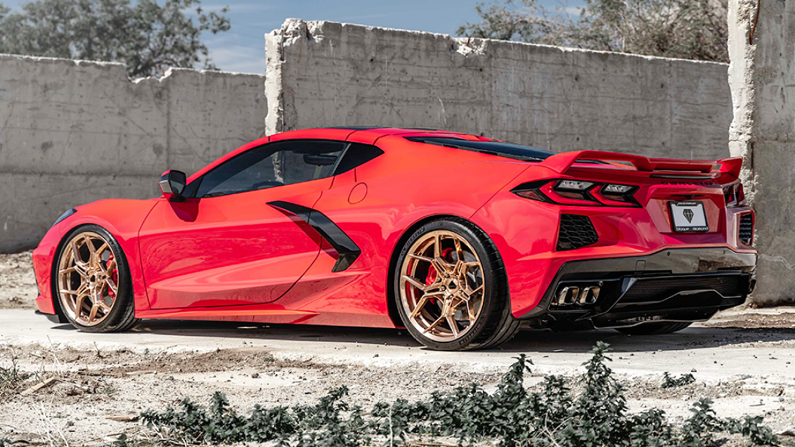 2020 Chevrolet Corvette on 20