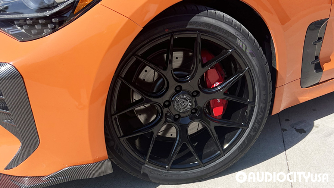2019 KIA Stinger on 19