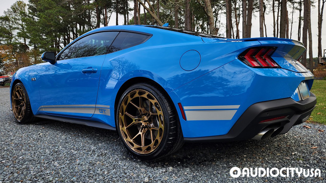 2024 Ford Mustang GT on 20