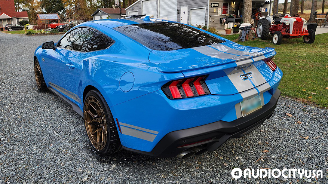 2024 Ford Mustang GT on 20