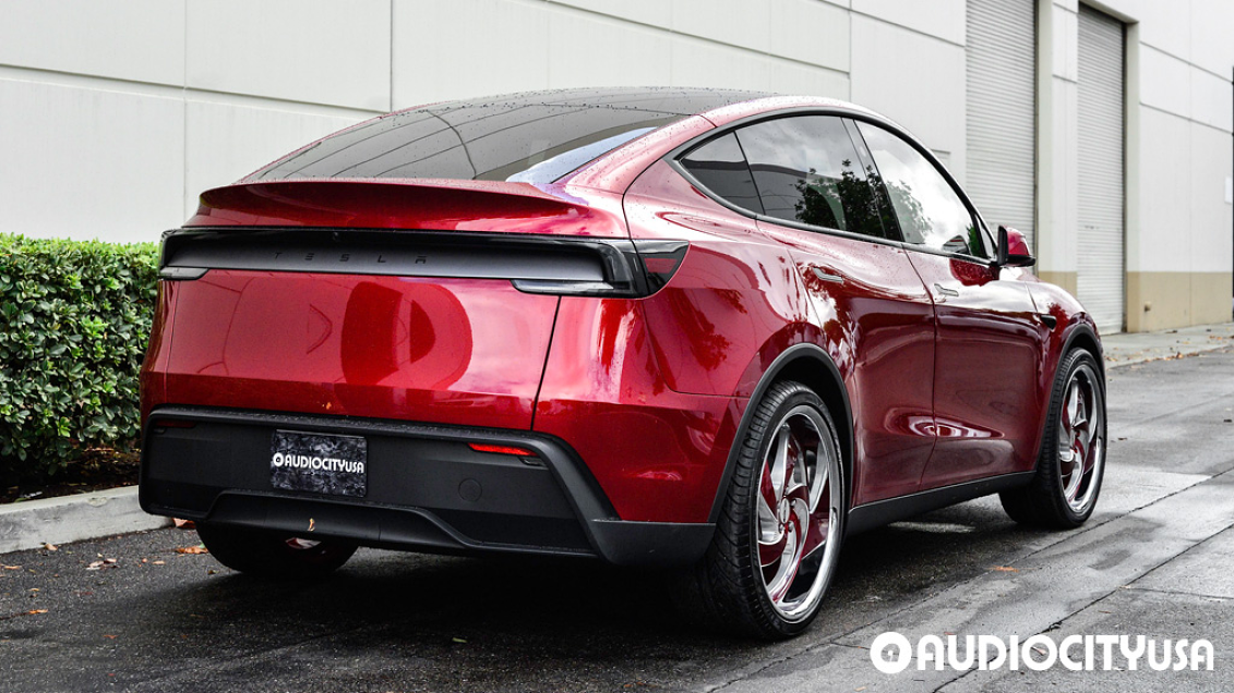 2026 Tesla Model Y on 22