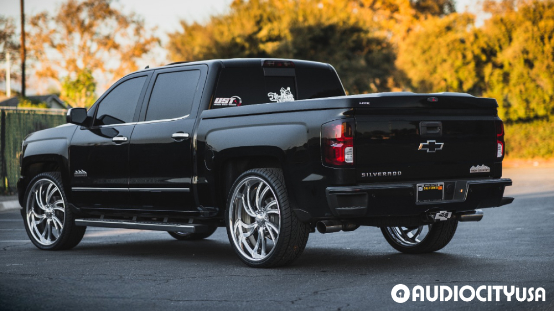 2017 Chevrolet Silverado 1500 on 26