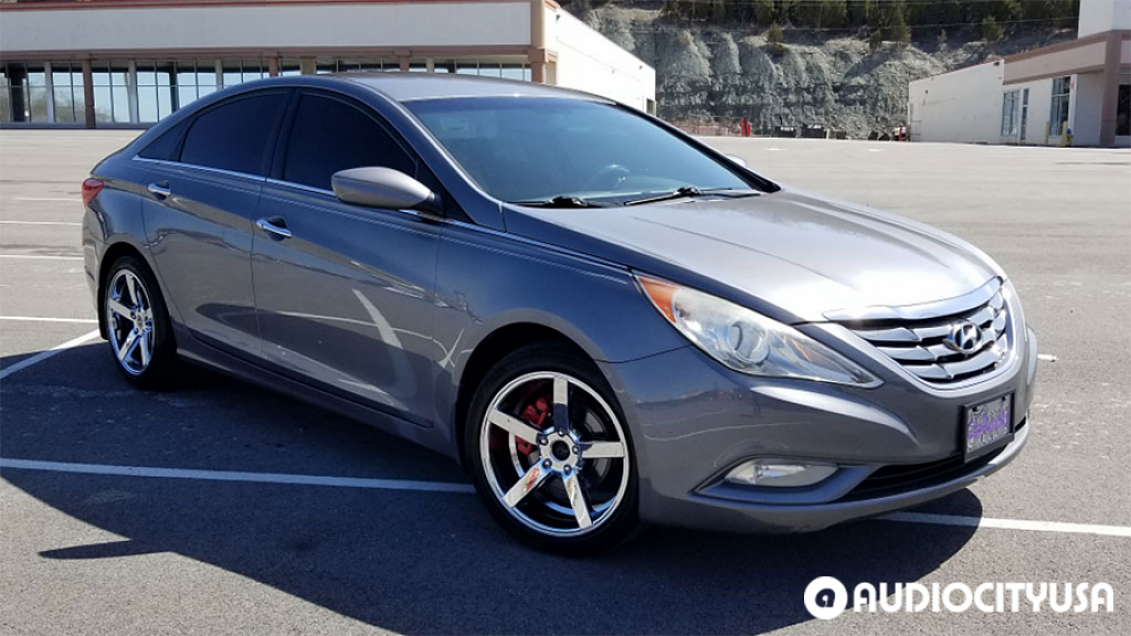 2012 Hyundai Sonata on 18