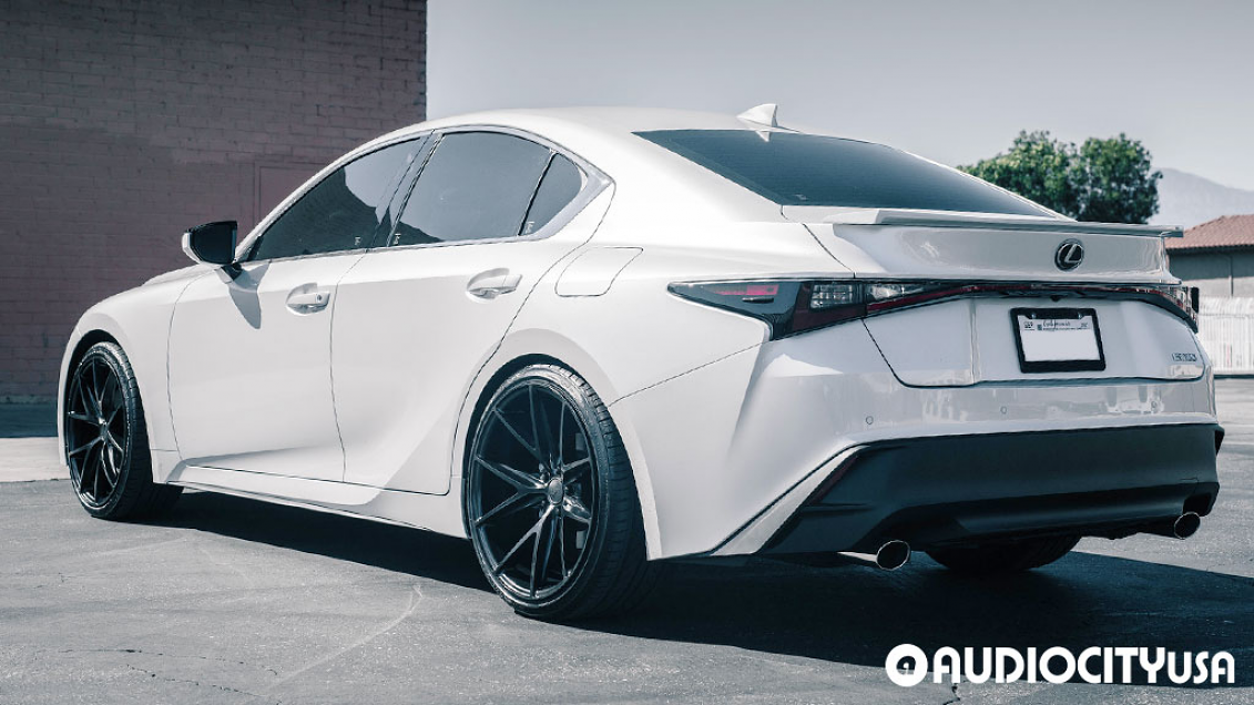 2021 Lexus IS Series on 20