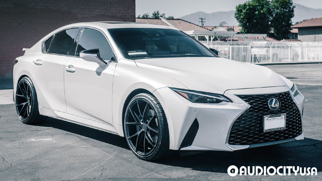 2021 Lexus IS Series on 20