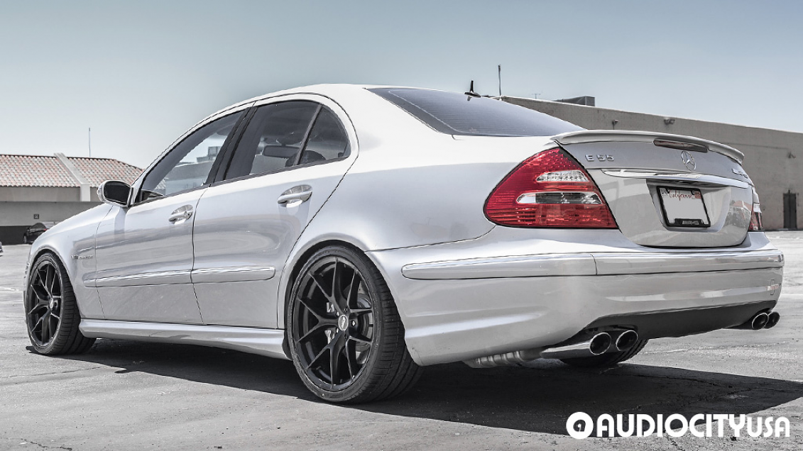 2004 Mercedes-AMG E-Class AMG on 19