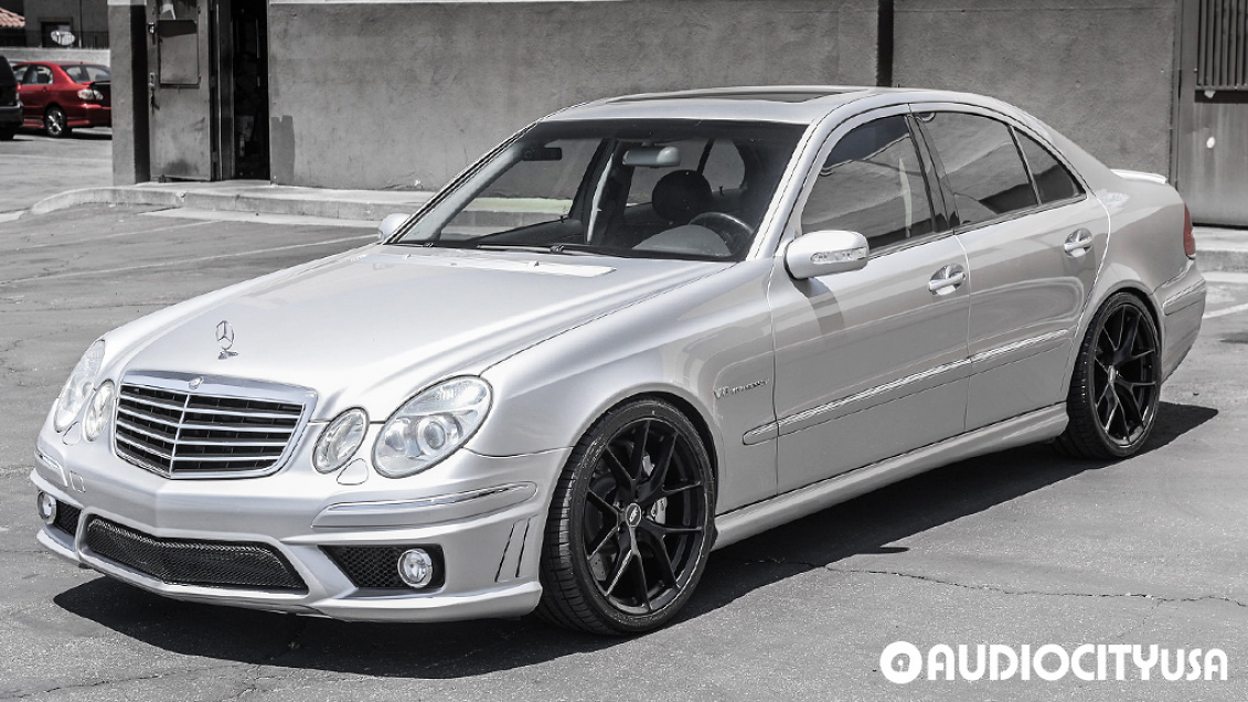 2004 Mercedes-AMG E-Class AMG on 19