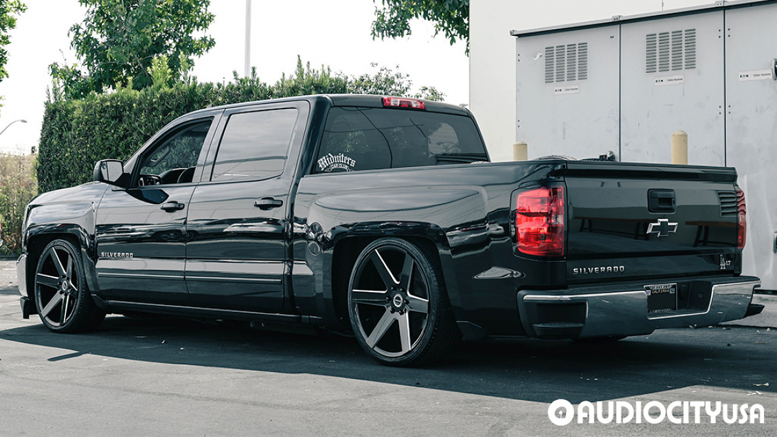 2018 Chevrolet Silverado 1500 On 22