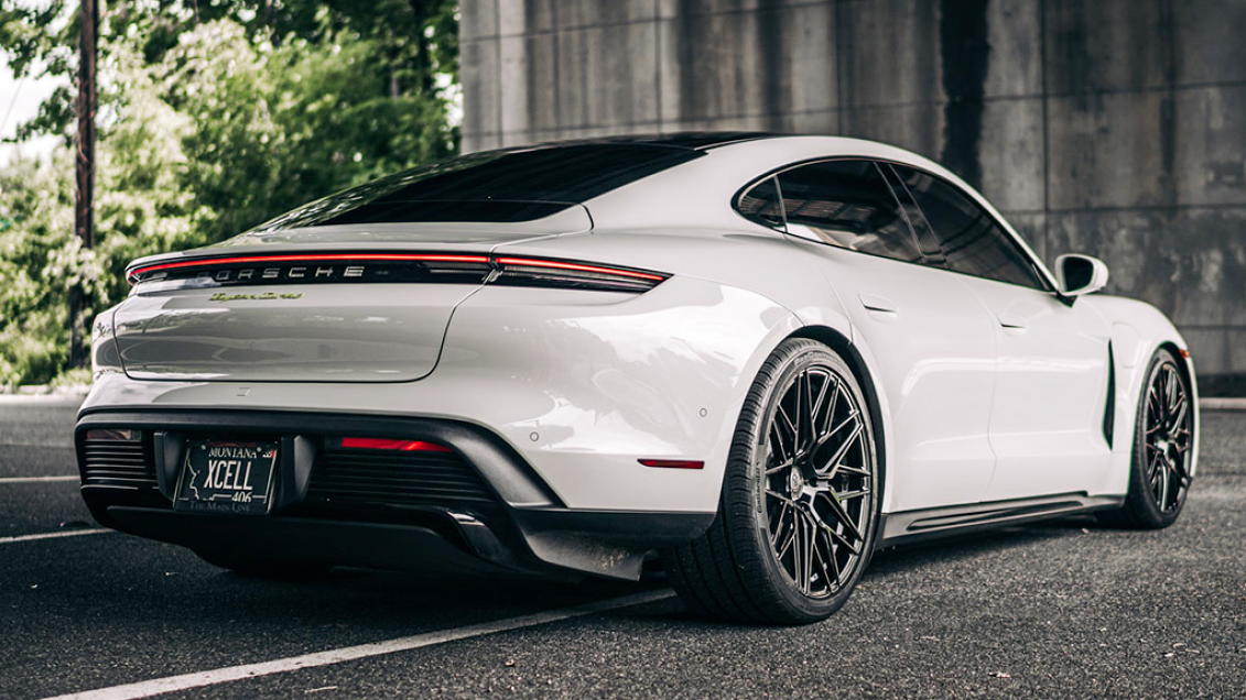 2021 Porsche Taycan on 21