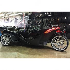20/22" Staggered Giovanna Wheels Bogota Silver Machined Polaris Slingshot / 3-Wheeler Rims