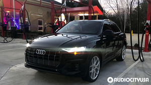 Audi-Q8-22-Giovanna-Haleb-Silver%2BMachined-3771.jpg