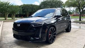 Cadillac-XT6-24-Lexani-CSS-15-Black%2BMachined%2BTips-9718.jpg