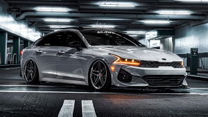 KIA-K5-20-Ferrada-CM1-Matte%2BBlack%2Bwith%2BChrome%2BLip-1677.jpg