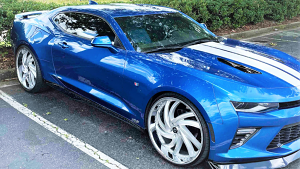 Chevrolet-Camaro%2BSS-24-LEXANI%2BWHEELS-TURBINE-SILVER%2BMACHINE%2BCHROME%2BLIP-1806.jpg