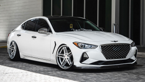 Genesis-G70-20-Ferrada-CM1-Silver%2BMachined%2Bwith%2BChrome%2BLip-7651.jpg
