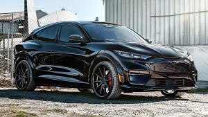 Ford-Mustang%2BMach-E-22-Ferrada-FR4-Matte%2BBlack%2Bwith%2BGloss%2BBlack%2BLip-6006.jpg