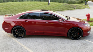 Lincoln-MKZ-22-Giovanna-Haleb-Gloss%2BBlack-6646.jpg
