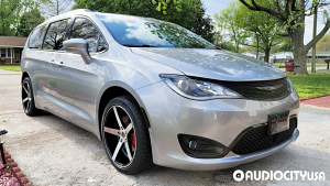 Chrysler-Pacifica-20-Strada-Perfetto-Gloss%2BBlack%2BMachined-4297.jpg