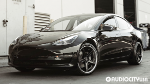 Tesla-Model%2B3-20-Lexani-Savage-Gloss%2BBlack%2Bwith%2BChrome%2BSS%2BLip-9155.jpg