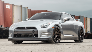 Nissan-GT-R-20-Blaque%2BDiamond-F-18-Metallic%2BBronze-1529.jpg