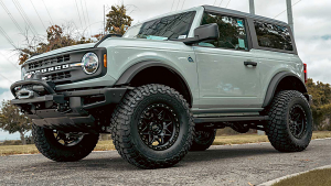 Ford-Bronco-17-Hardrock-H105-Matte%2BBlack-4041.jpg