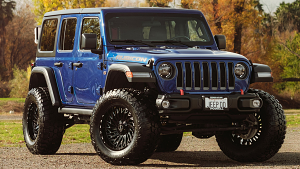 Jeep-Wrangler-22-Lexani%2BOff-Road%2BXVR-1-Compass-Gloss%2BBlack%2BMilled-9832.jpg