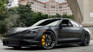 Porsche-Taycan-22-Curva-CFF46-Gloss%2BBlack-3264.jpg