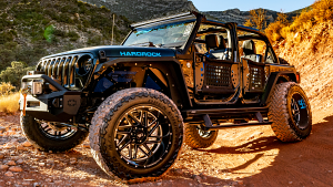 Jeep-Wrangler-22-Hardrock-H501%2BBones%2BXposed-Gloss%2BBlack%2BMilled-8668.jpg