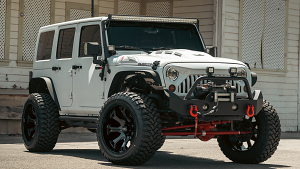 Jeep-Wrangler-22-Hardrock-H505%2BBloodshot%2BXposed-Gloss%2BBlack-9978.jpg