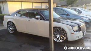 Chrysler-300C%2BAWD-22-Strada-Huracan-Chrome-5530.jpg