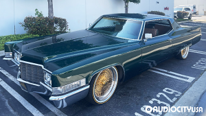Cadillac-DeVille-22-LA%2BWire-Standard%2B150-Spoke%2BStraight%2BLace-Chrome%2Bwith%2BAmerican%2BGold%2BTriple%2BPlating%2BCenter%2B%253A%2BNipple%25E3%2586%258DSpoke%25E3%2586%258DSpinner%2B%2528Knock%2BOff%2529%25E3%2586%258DHub-3320.jpg
