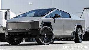 Tesla-Cybertruck-24-Giovanna-AMUR%2B-%2BSmooth%2BFloating%2BCap-Gloss%2BBlack-6143.jpg