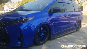 Toyota-Sienna-20-Elegance-Spinner-Gloss%2BBlack%2Bwith%2BCandy%2BBlue%2BFace-4867.jpg