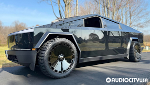 Tesla-Cybertruck-24-Giovanna-Dicotto%2B-%2BFloating%2BCap-Gloss%2BBlack-3720.jpg