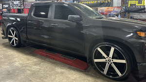 Chevrolet-Silverado%2B1500-26-Ravetti-M3-Black%2Bwith%2BMachined%2BFace-5632.jpg