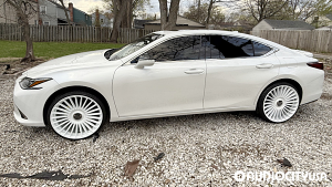 Lexus-ES%2BSeries-22-Strada-Martello-Gloss%2BWhite%2BFloating%2BCaps-7670.jpg