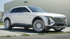 Cadillac-LYRIQ-22-Dolce%2BLuxury-Sesto-Brushed%2BSilver-3464.jpg