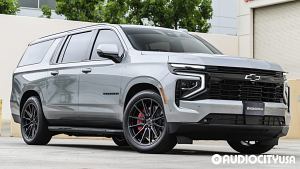 Chevrolet-Suburban-22-Vossen-HF6-1-Tinted%2BGloss%2BBlack-5161.jpg
