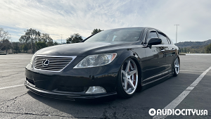 Lexus-LS%2BSeries-20-Ferrada-FR3-Silver%2BMachined%2Bwith%2BChrome%2BLip-7926.jpg