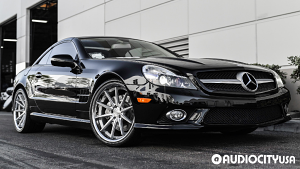 Mercedes-Benz-SL-Class-20-Ferrada-FR4-Silver%2BMachine%2Bwith%2BChrome%2BLip-7341.jpg