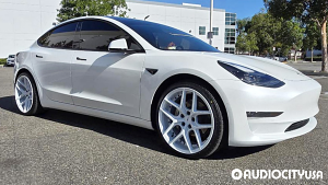 Tesla-Model%2B3-20-AC%2BWheels-Divino-Gloss%2BWhite%2Bwith%2BBlack%2BHardwares%2B%2528%252ACustom%2BOrder%2529-2033.jpg